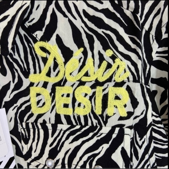 Sandrine Rose Embroidered Desir Zebra Print Top NWT - Picture 4 of 7